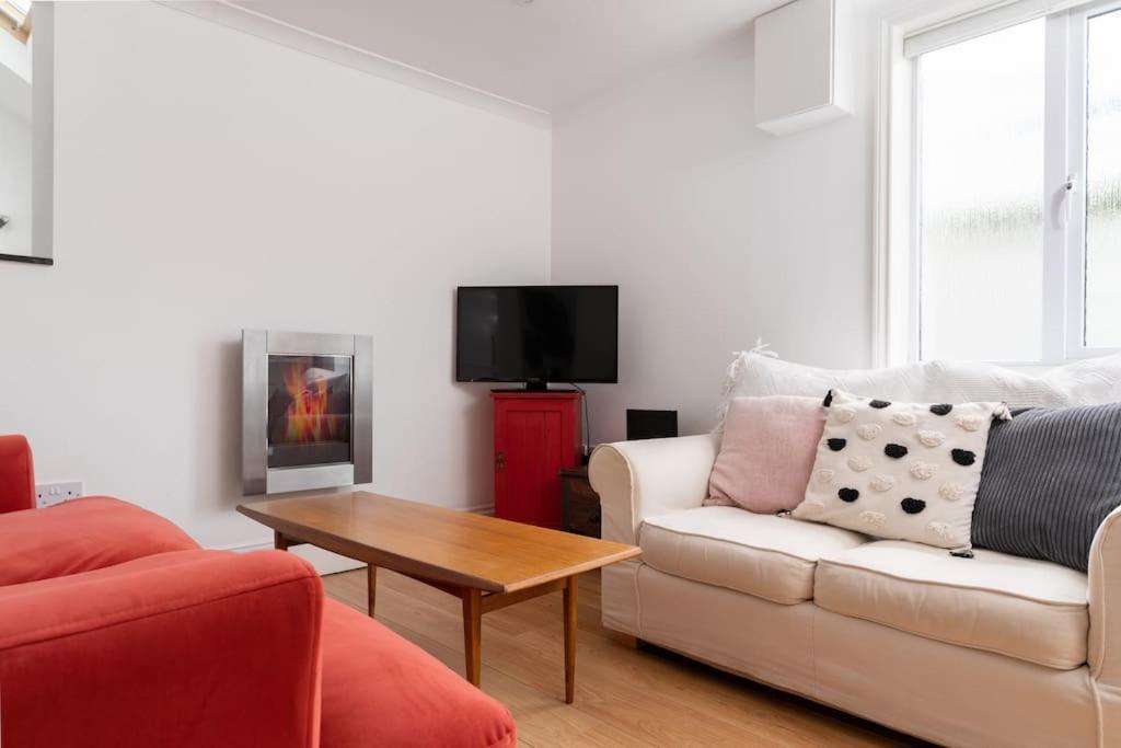 Stylish Cornish Village 3 Bedroom House Old Newlyn Bagian luar foto